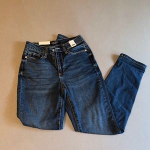 Dark Wash Boyfriend for Judy Blue Jeans! Never worn tags still attached!
